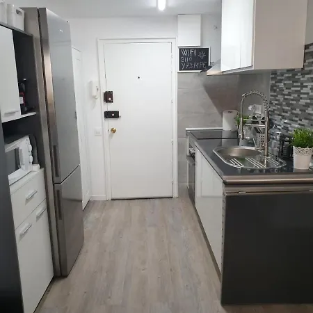 Con Vistas A Playa Y Con Piscina Apartment *